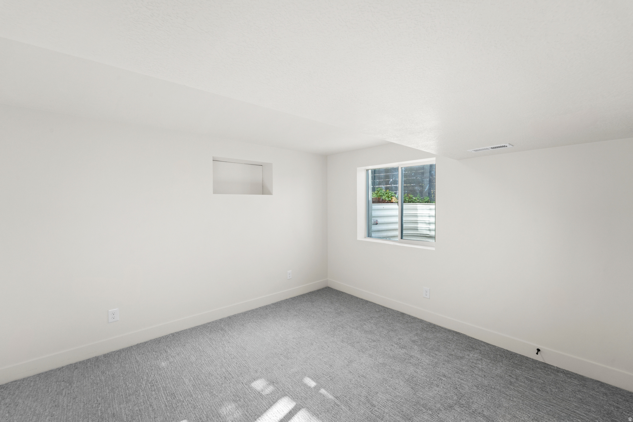 CREST VIEW MANOR - Residential