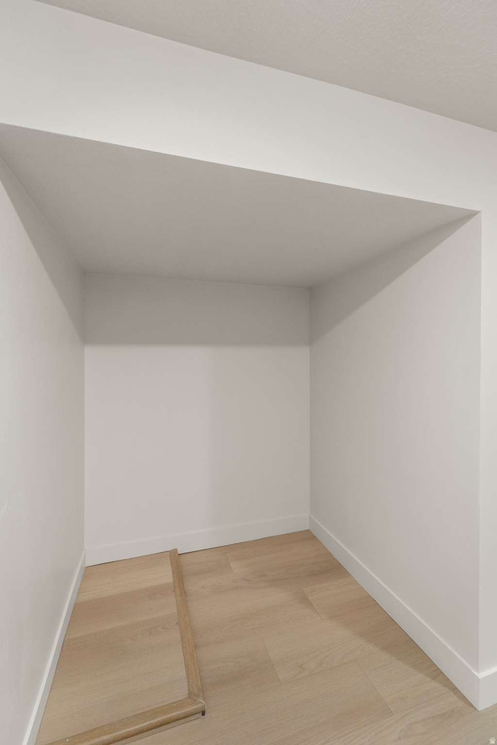 CREST VIEW MANOR - Residential