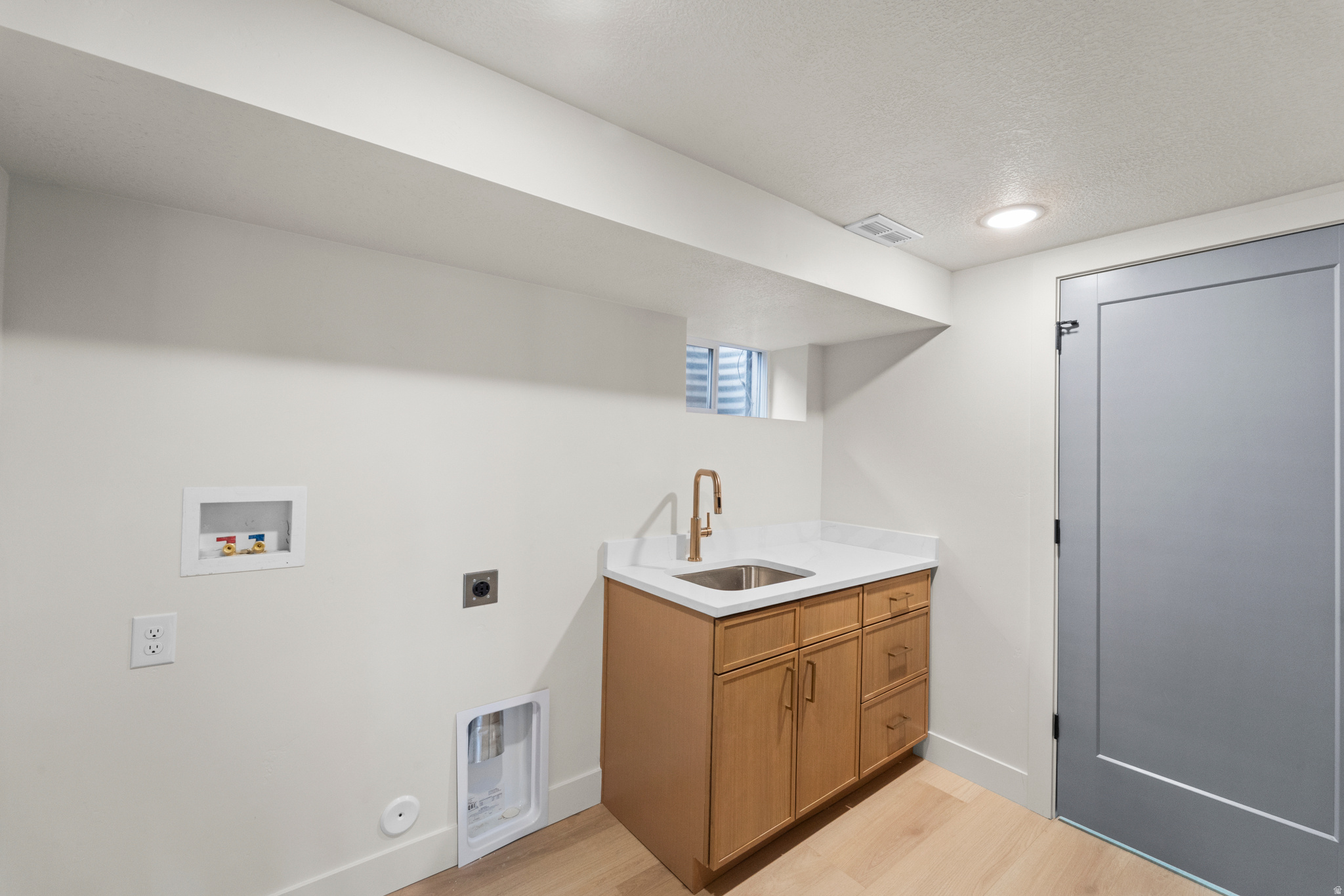 CREST VIEW MANOR - Residential