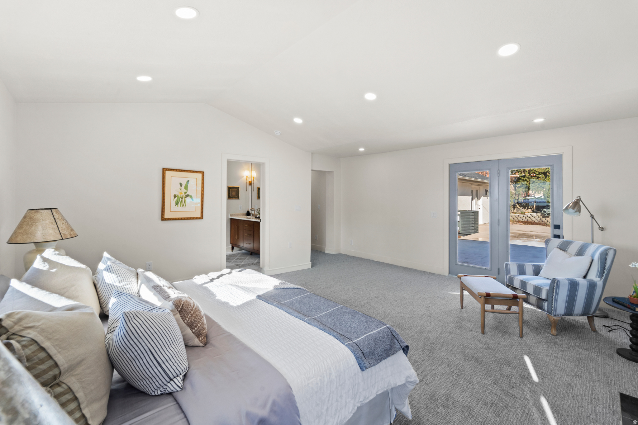 CREST VIEW MANOR - Residential