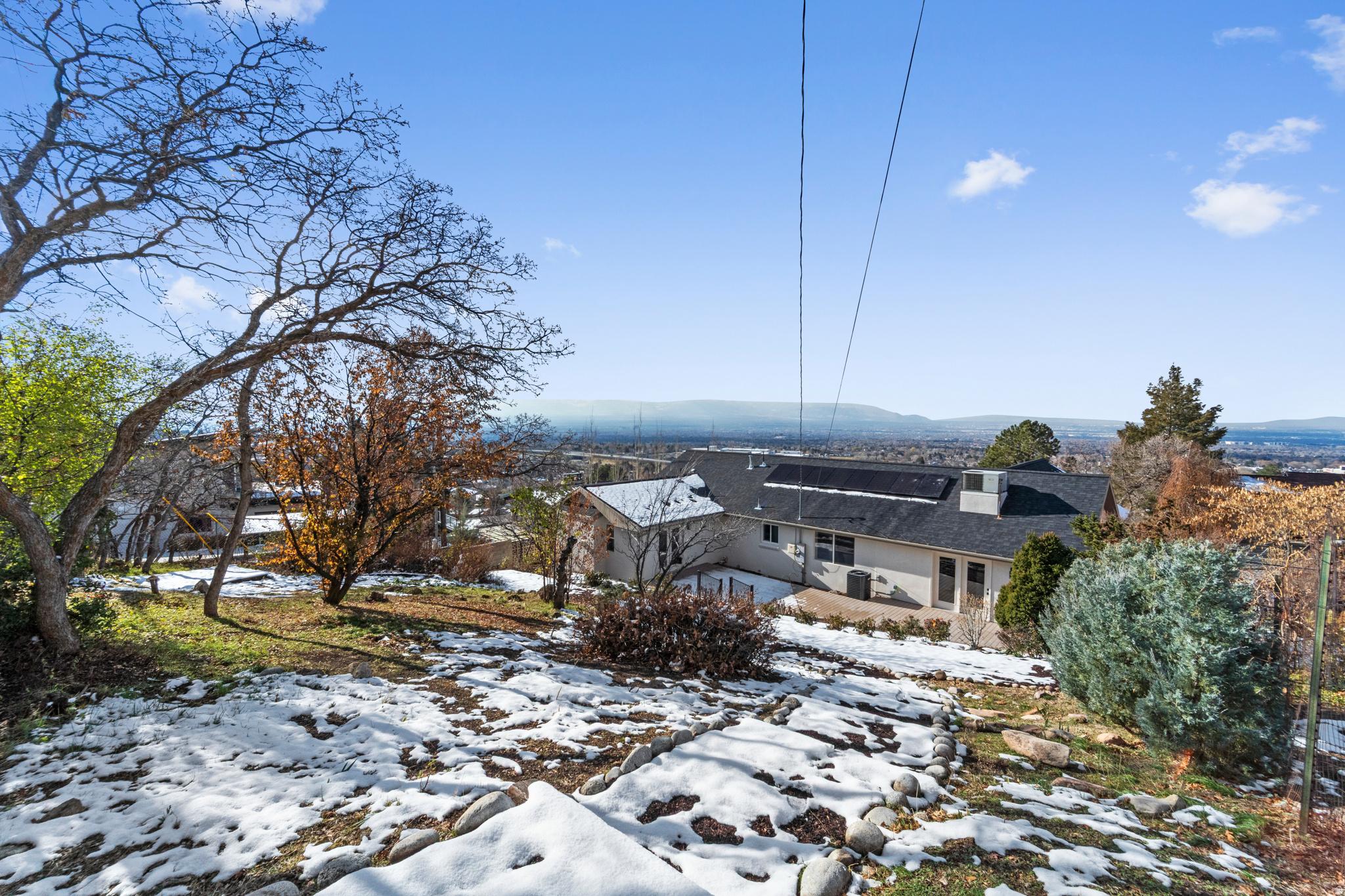 CREST VIEW MANOR - Residential