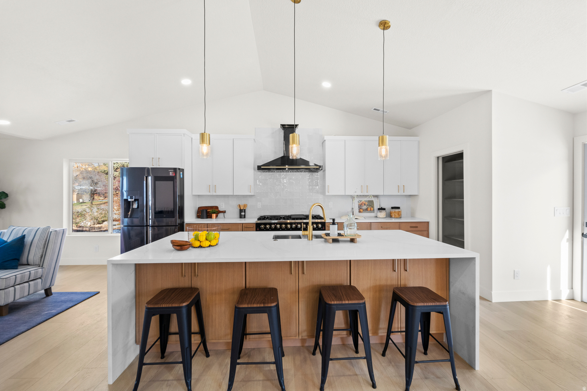 CREST VIEW MANOR - Residential