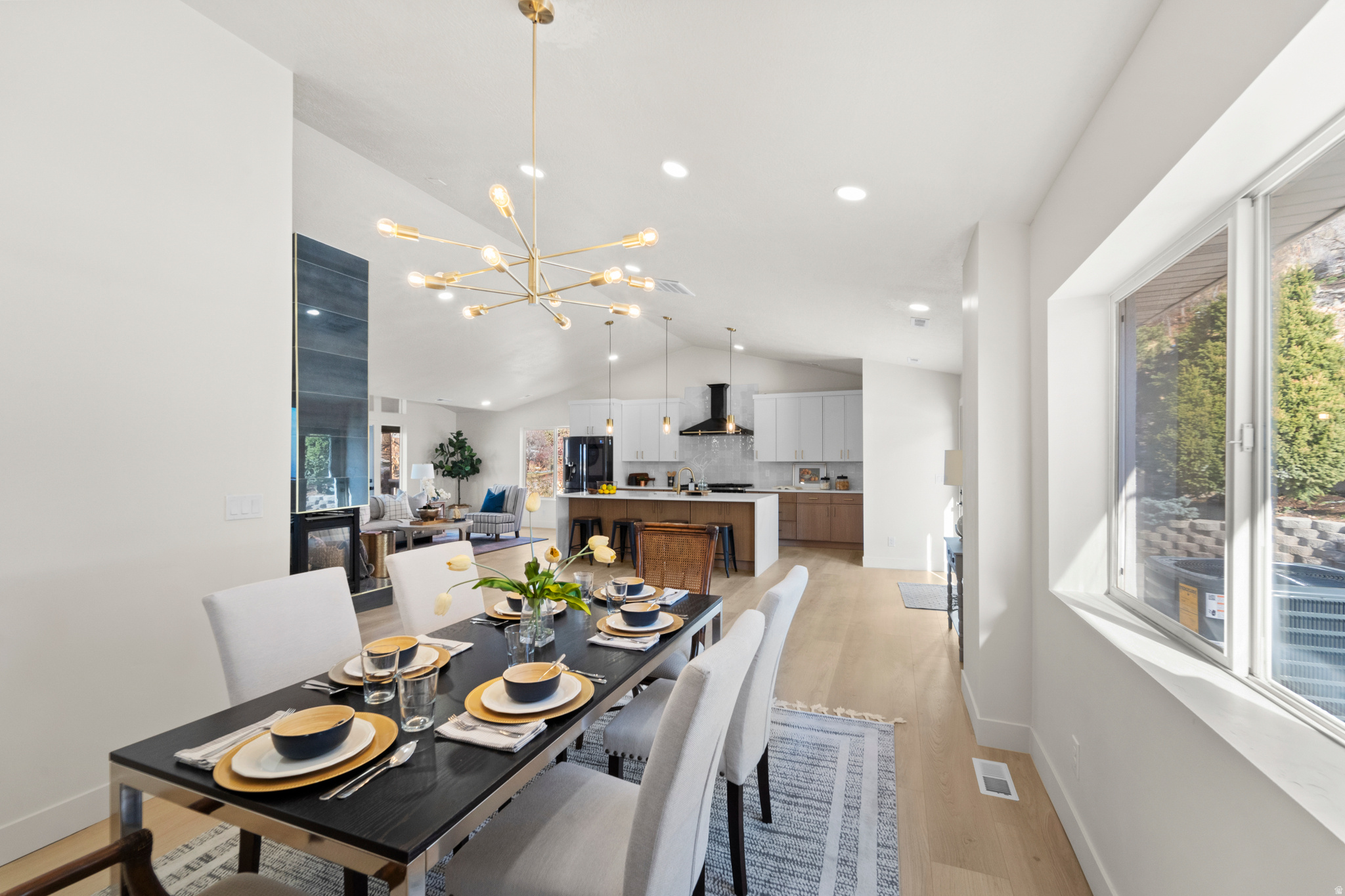 CREST VIEW MANOR - Residential