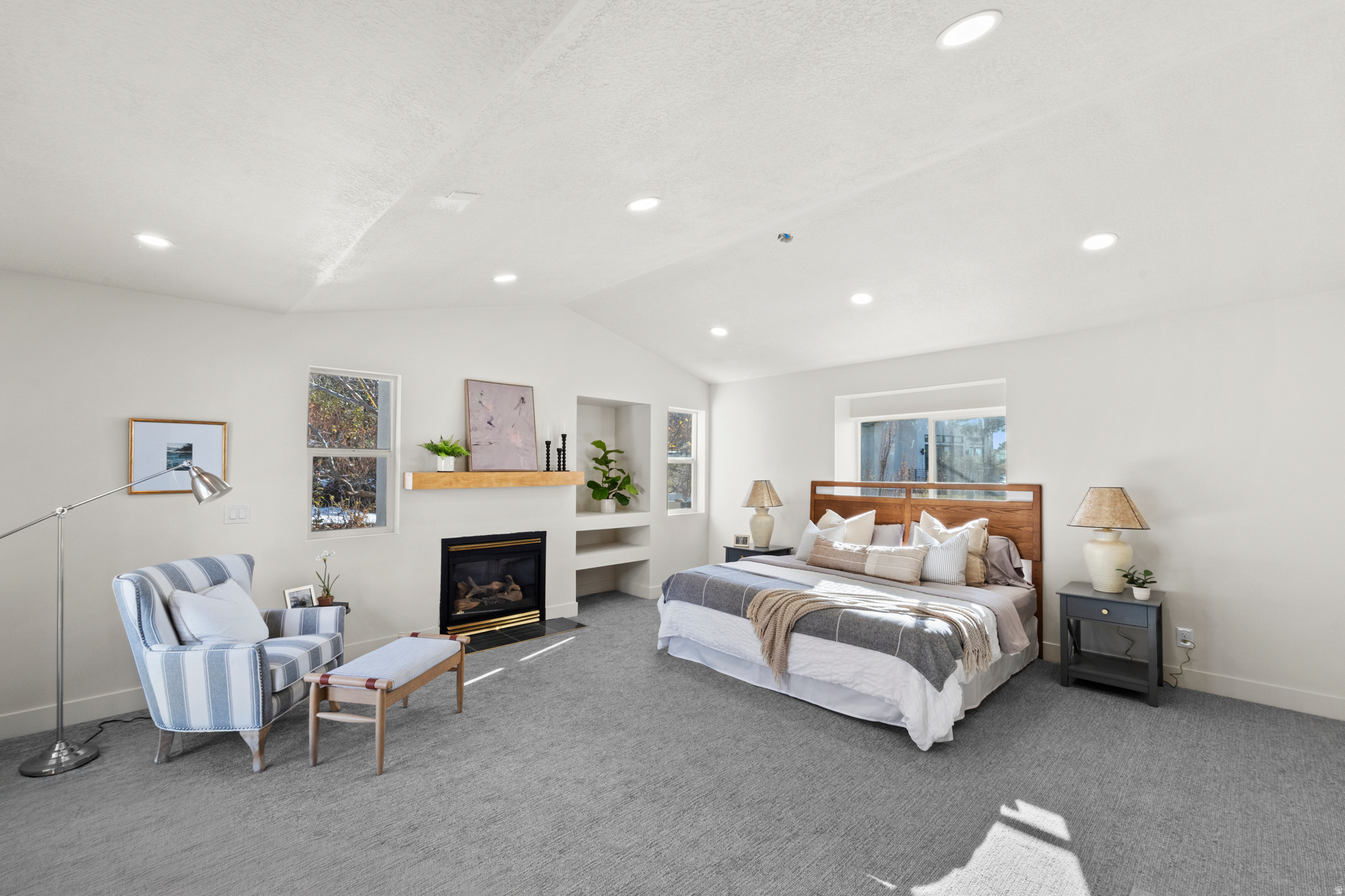 CREST VIEW MANOR - Residential