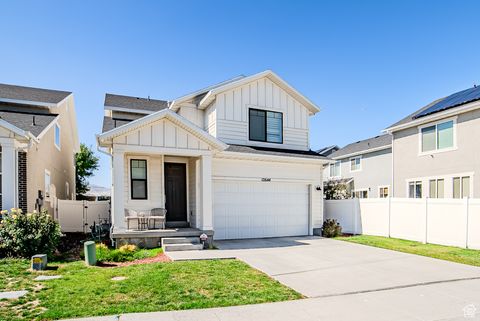 Photo of 12644 S QUAIL LAKE DR W, Riverton, UT 84096 (MLS # 2113701)