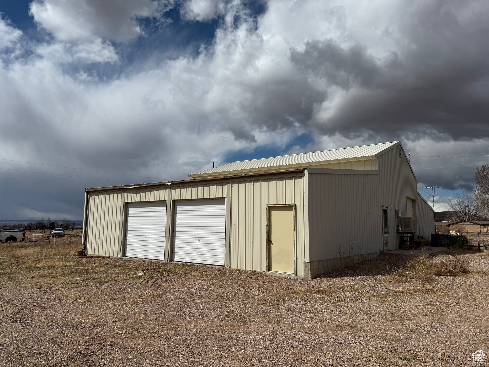 6051 N 11500, Lapoint, Utah image 19
