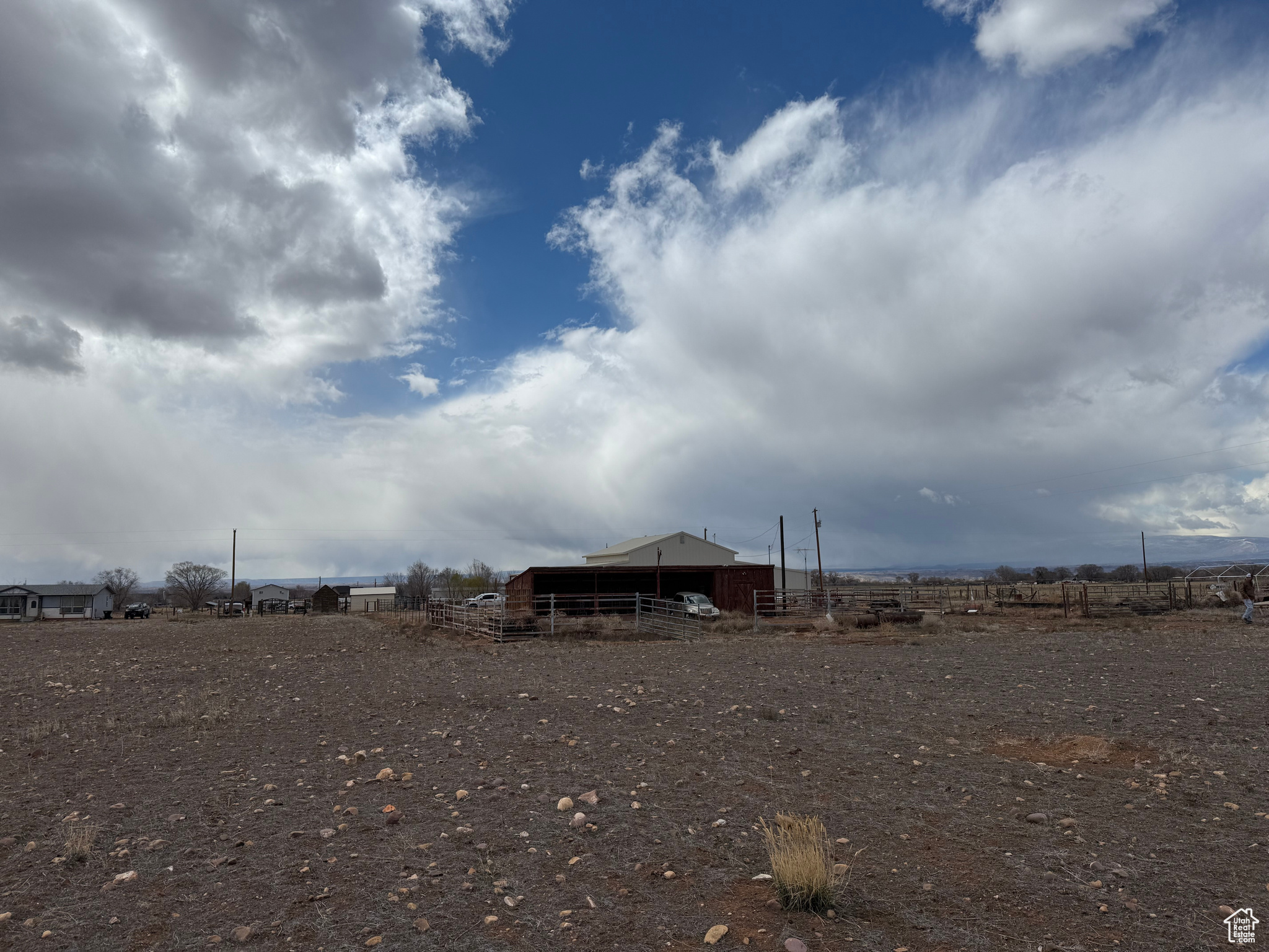 6051 N 11500, Lapoint, Utah image 32
