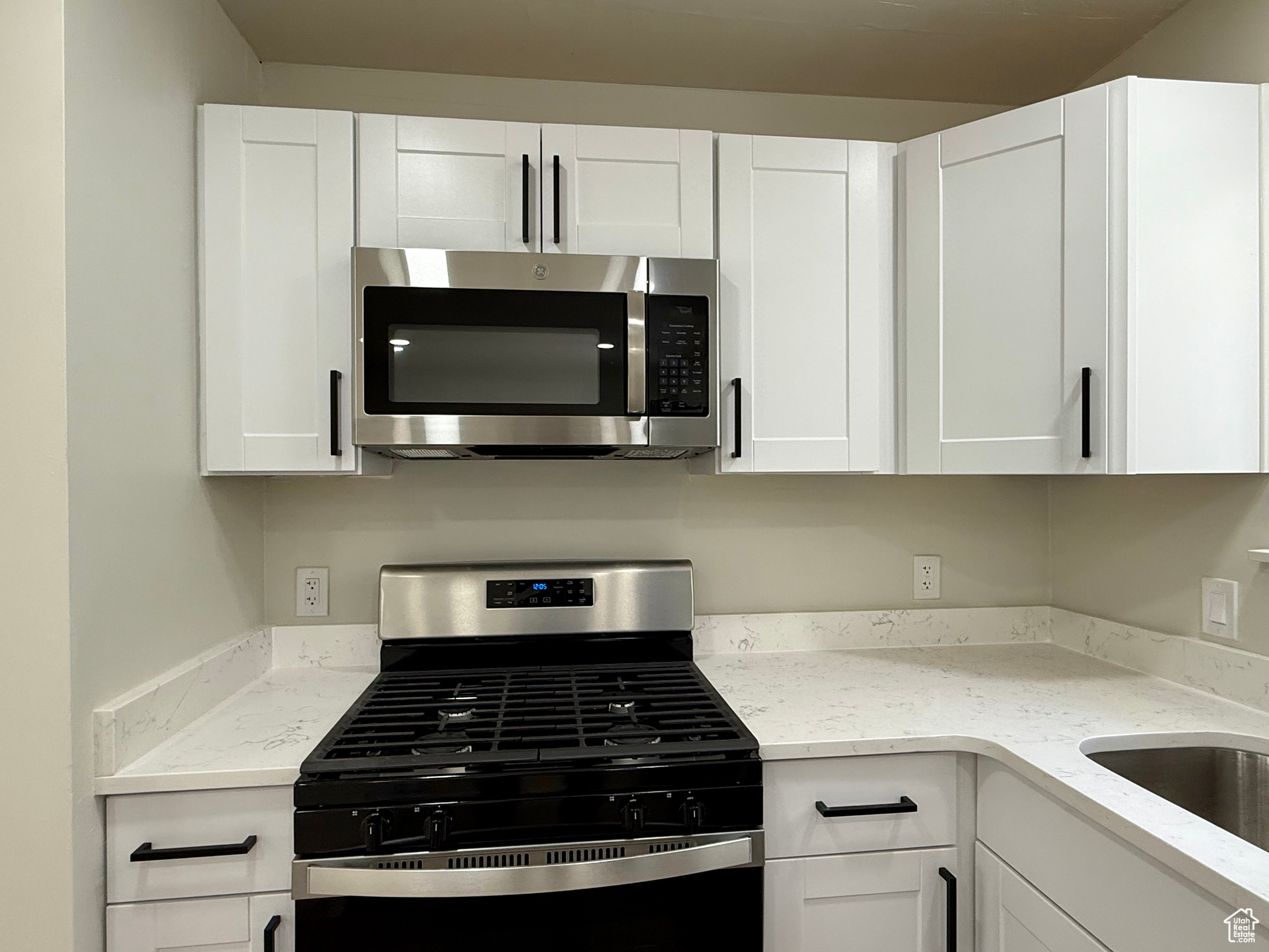 445 Havasu St, Tooele, Utah image 6