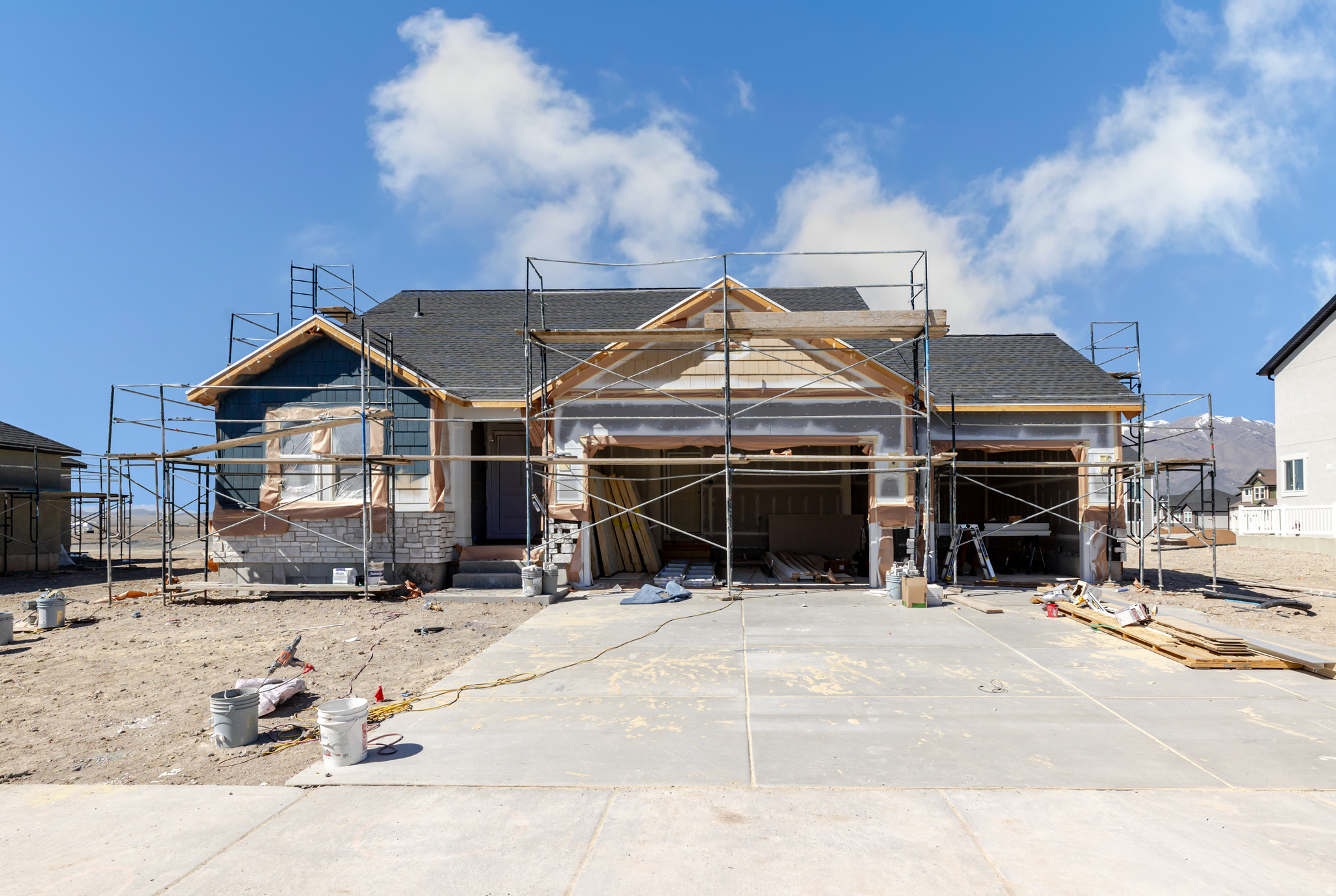 ROSE RANCH - Residential