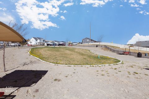 Tiny photo for 1771 S LONGVIEW RD, Santaquin, UT 84655 (MLS # 2149043)