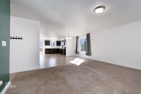 Tiny photo for 1771 S LONGVIEW RD, Santaquin, UT 84655 (MLS # 2149043)