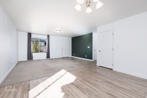 Tiny photo for 1771 S LONGVIEW RD, Santaquin, UT 84655 (MLS # 2149043)