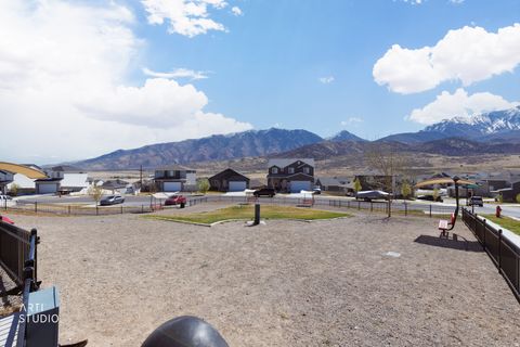 Tiny photo for 1771 S LONGVIEW RD, Santaquin, UT 84655 (MLS # 2149043)
