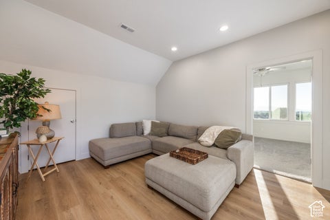 Tiny photo for 1354 S 800 E, Mapleton, UT 84664 (MLS # 2190292)