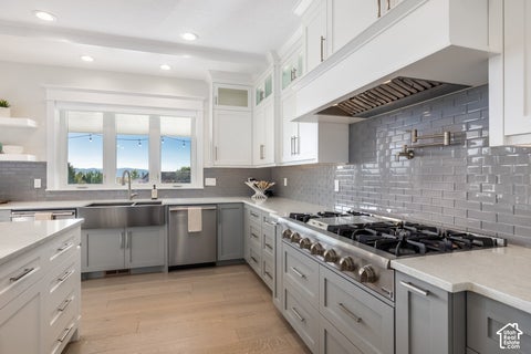Tiny photo for 1354 S 800 E, Mapleton, UT 84664 (MLS # 2190292)