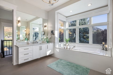 Tiny photo for 1354 S 800 E, Mapleton, UT 84664 (MLS # 2190292)