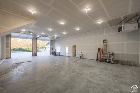Tiny photo for 1354 S 800 E, Mapleton, UT 84664 (MLS # 2190292)