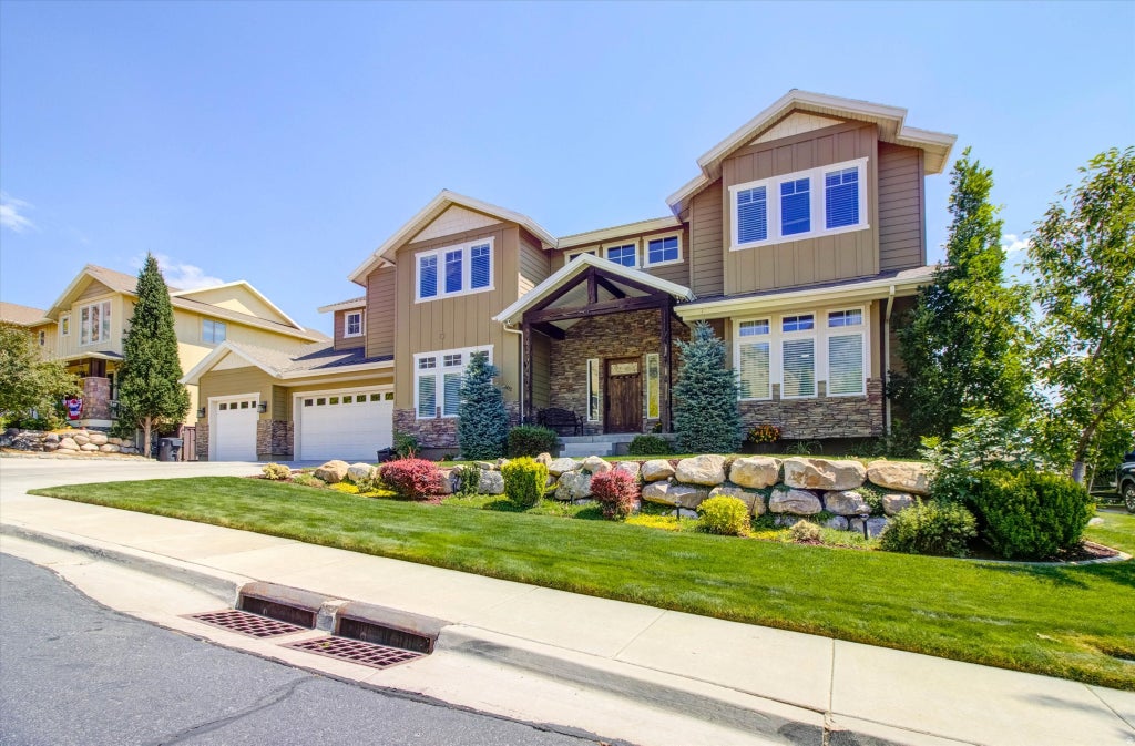 Photo of 1602 E 350 S, Pleasant Grove, UT 84062 (MLS # 2174465)