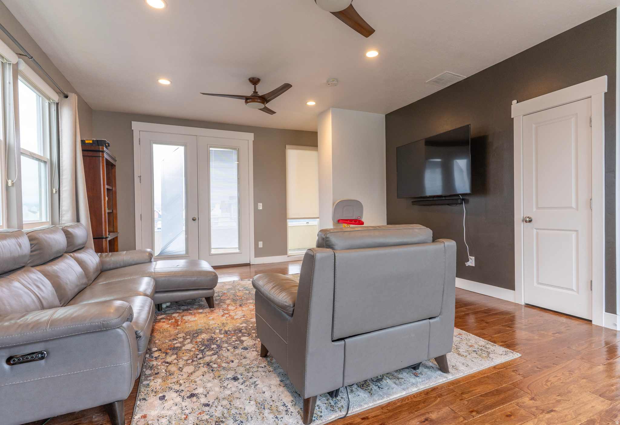 KENNECOTT - Residential