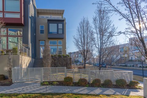 Photo of 4714 W DAYBREAK RIM WAY, South Jordan, UT 84009 (MLS # 2141184)