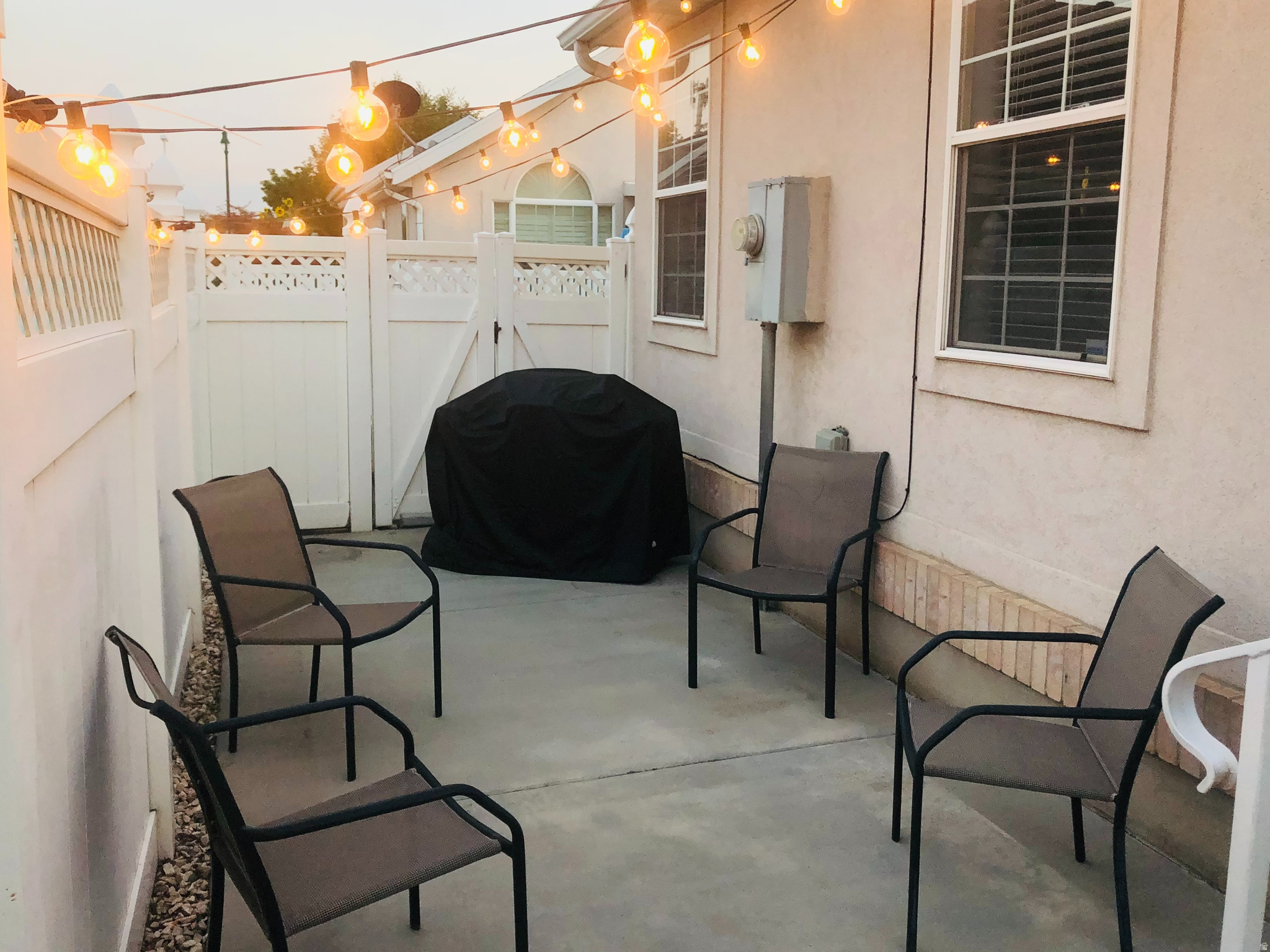 LA VILLA ROSA - Residential Income