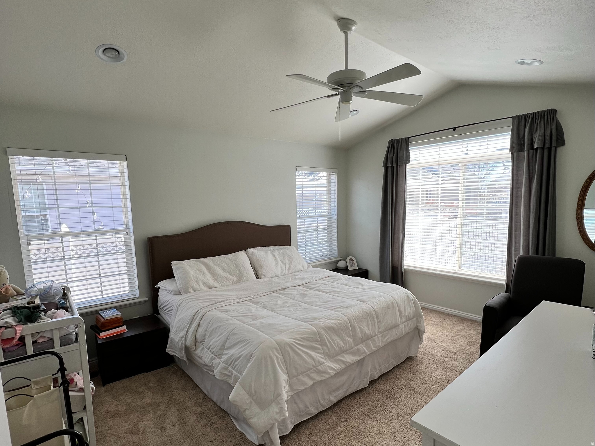 LA VILLA ROSA - Residential Income