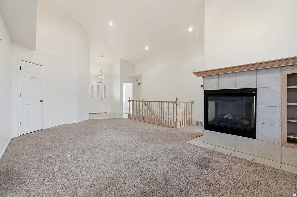 LA VILLA ROSA - Residential Income