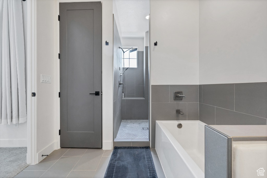 SAGE VILLA TOWNHOMES - Residential
