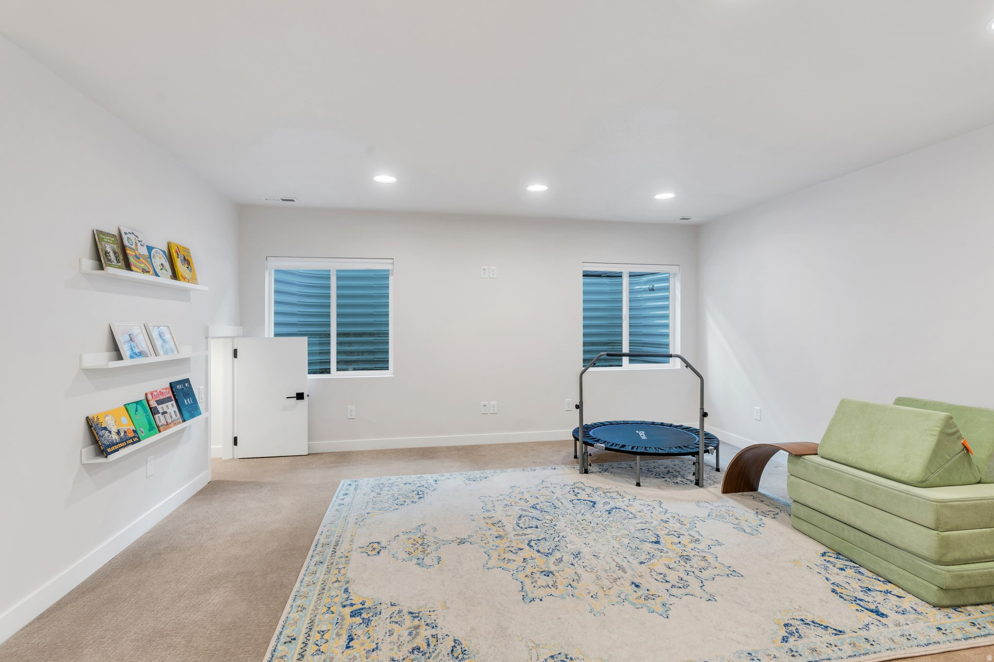 DAYBREAK - Residential