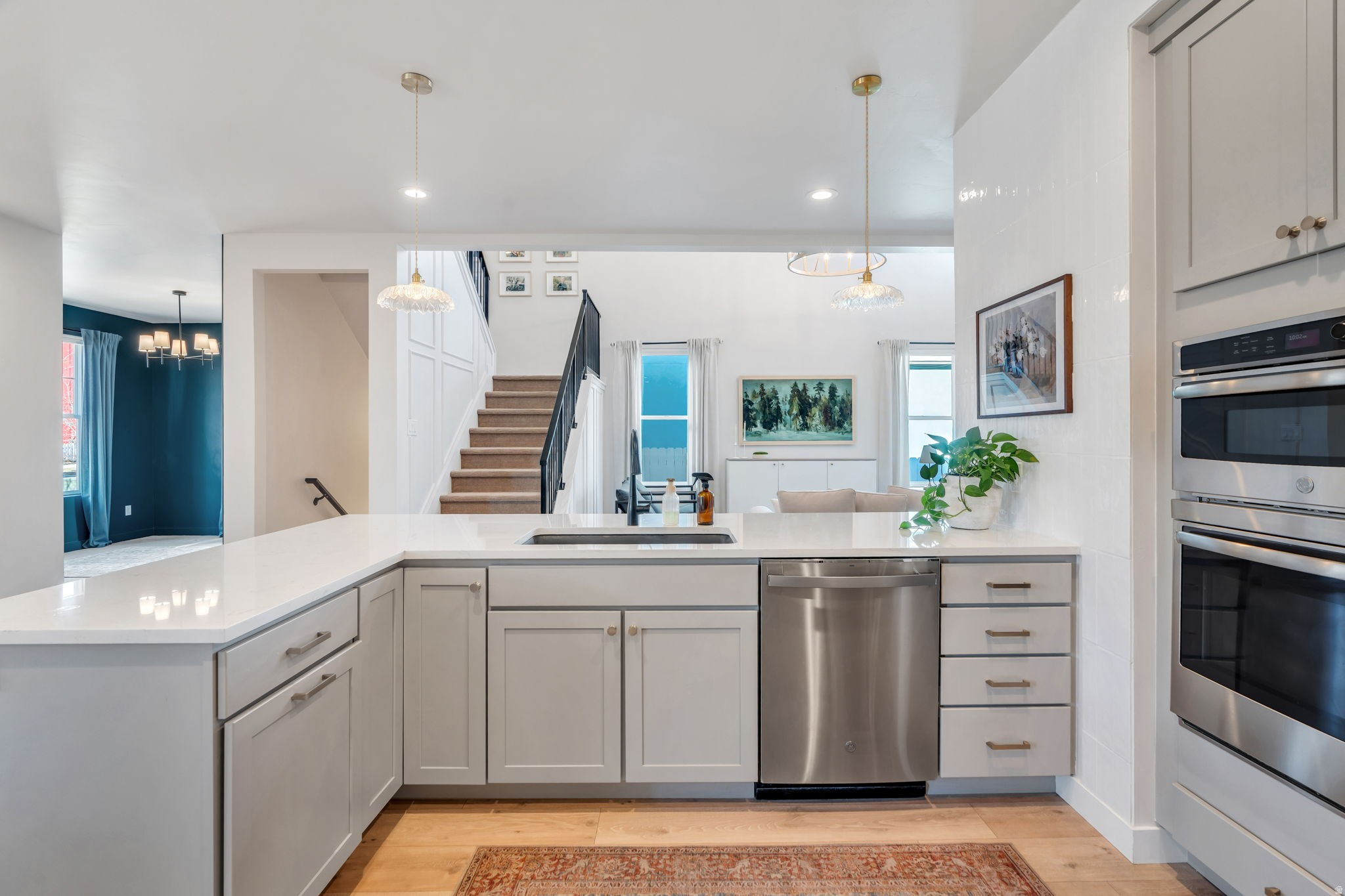 DAYBREAK - Residential