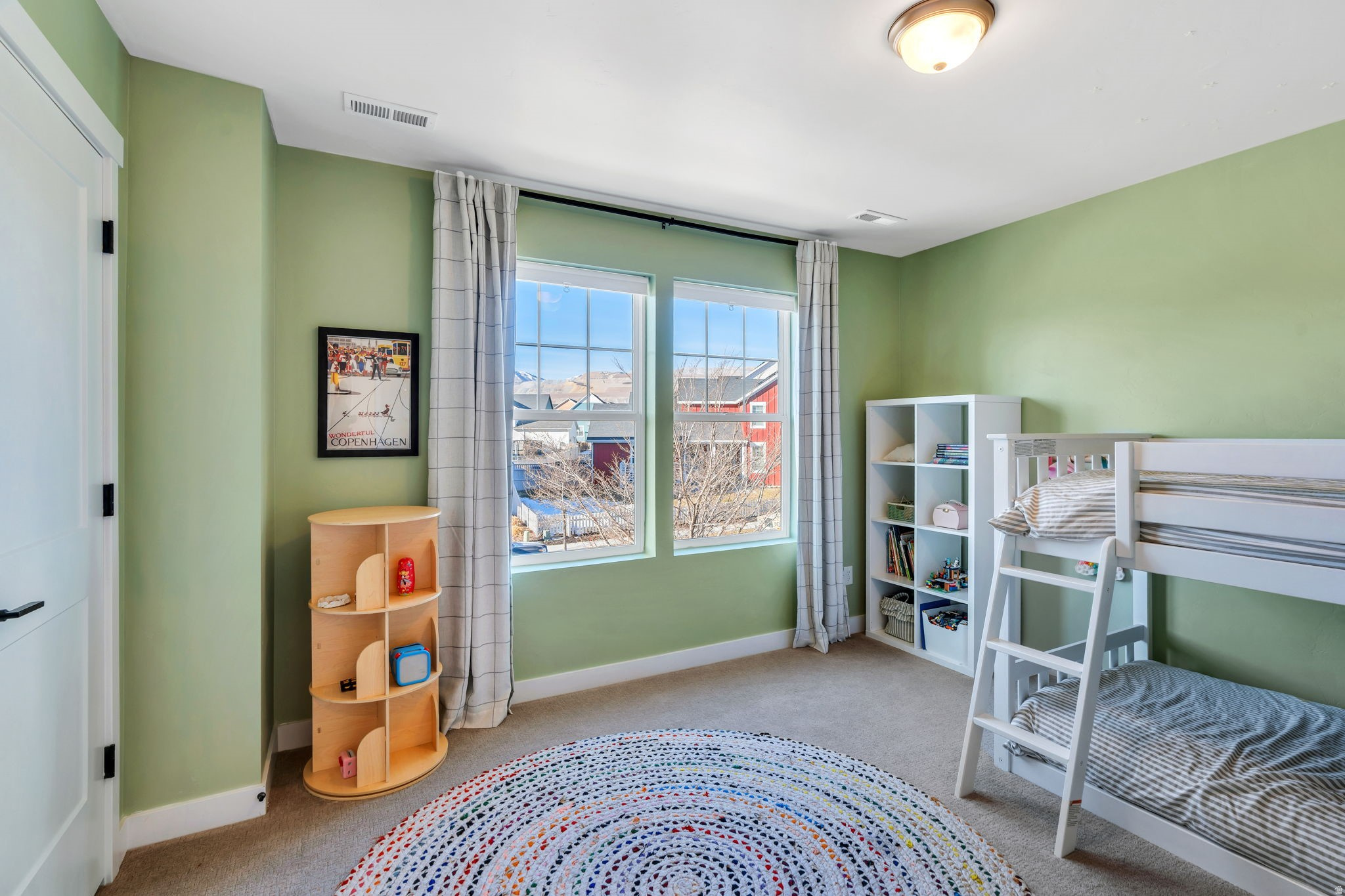 DAYBREAK - Residential