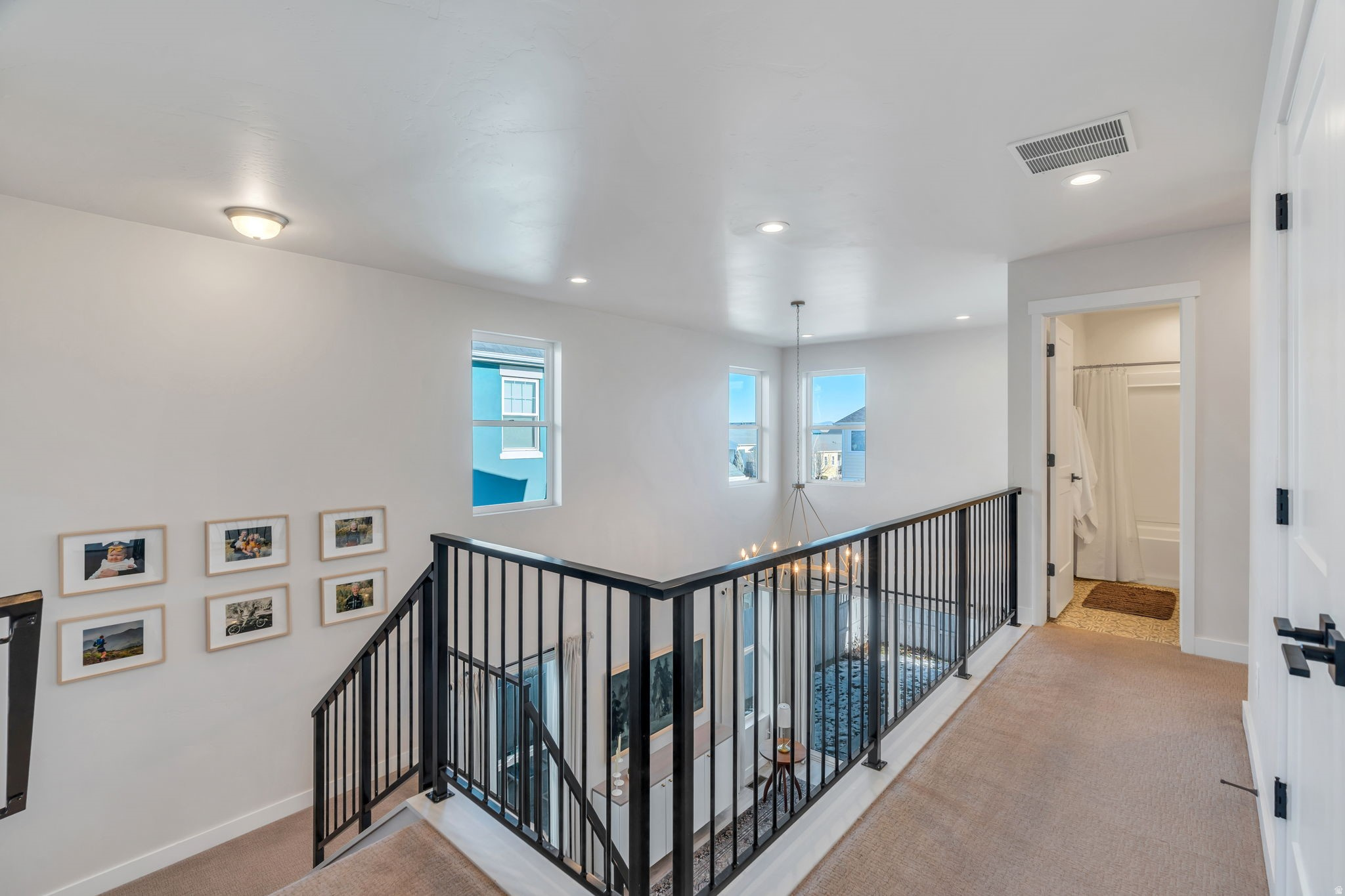 DAYBREAK - Residential