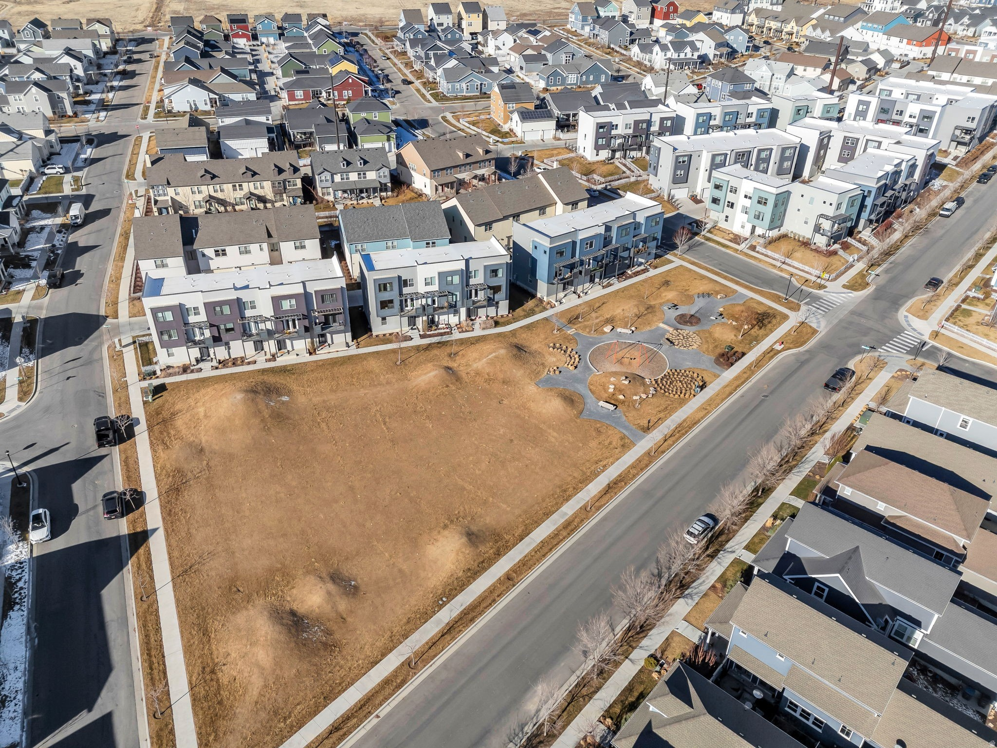 DAYBREAK - Residential