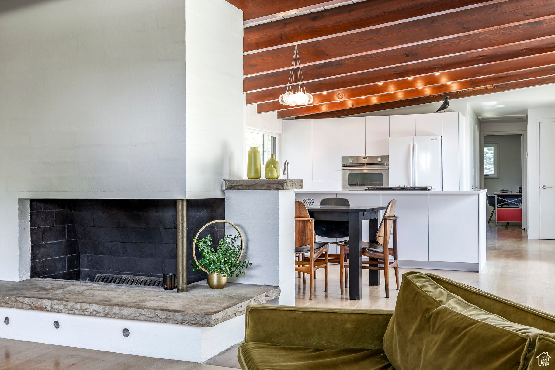 ELIZABETH HEIGHTS - Residential
