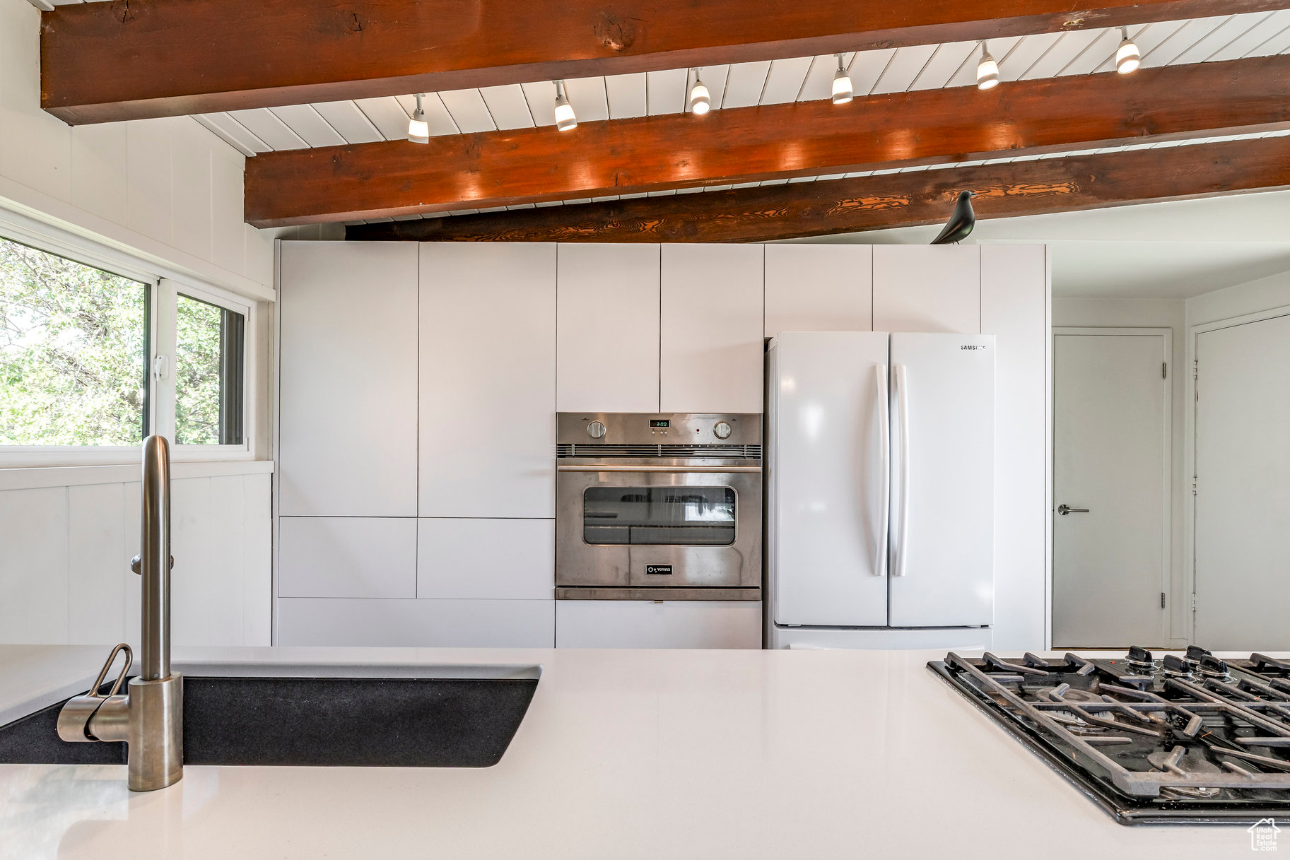 ELIZABETH HEIGHTS - Residential