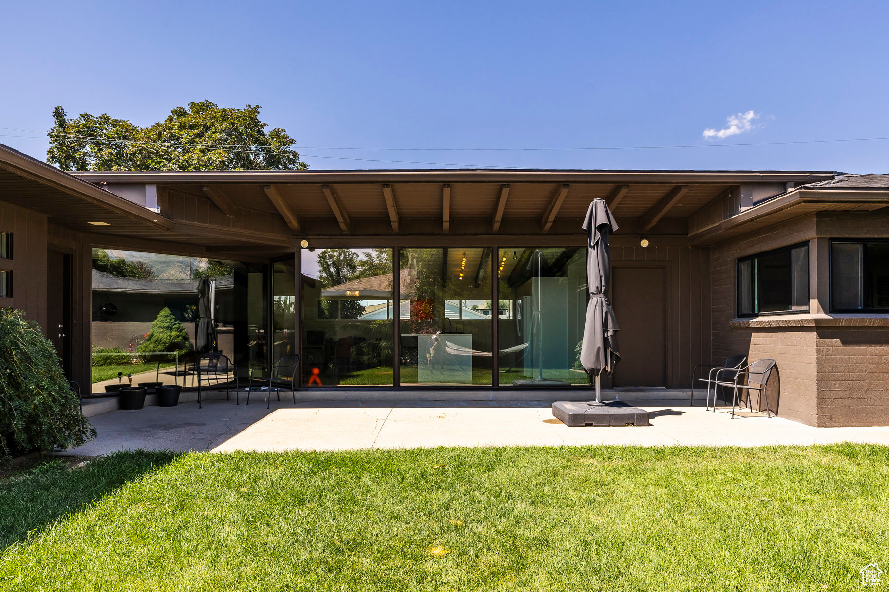 ELIZABETH HEIGHTS - Residential