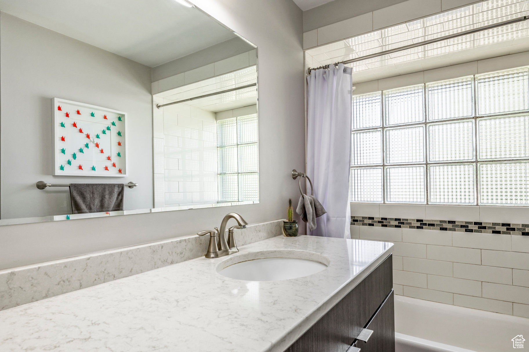 ELIZABETH HEIGHTS - Residential