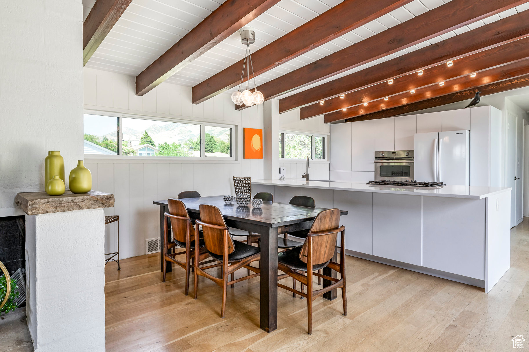 ELIZABETH HEIGHTS - Residential