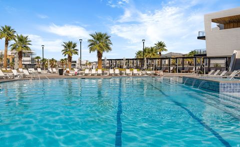 Tiny photo for 710 W AKOYA PEARL ST #76, Saint George, UT 84790 (MLS # 2128341)