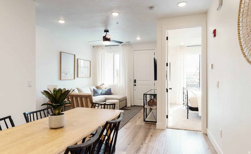 Photo of 710 W AKOYA PEARL ST #76, Saint George, UT 84790 (MLS # 2128341)