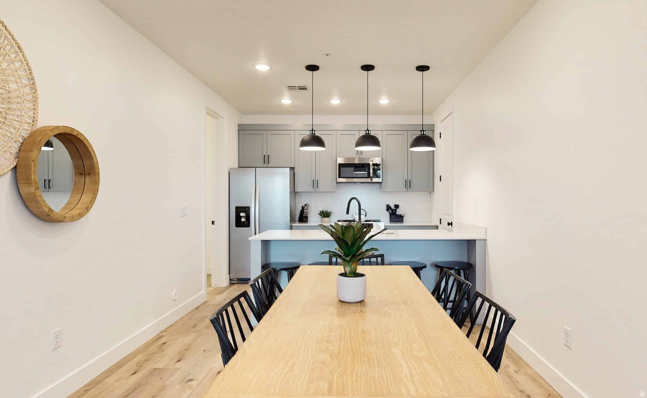 DESERT COLOR SKYLINE COMDOMINIUM PLAT - Residential