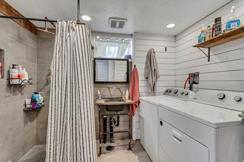 Tiny photo for 1004 W 400 N, Orem, UT 84057 (MLS # 2137515)