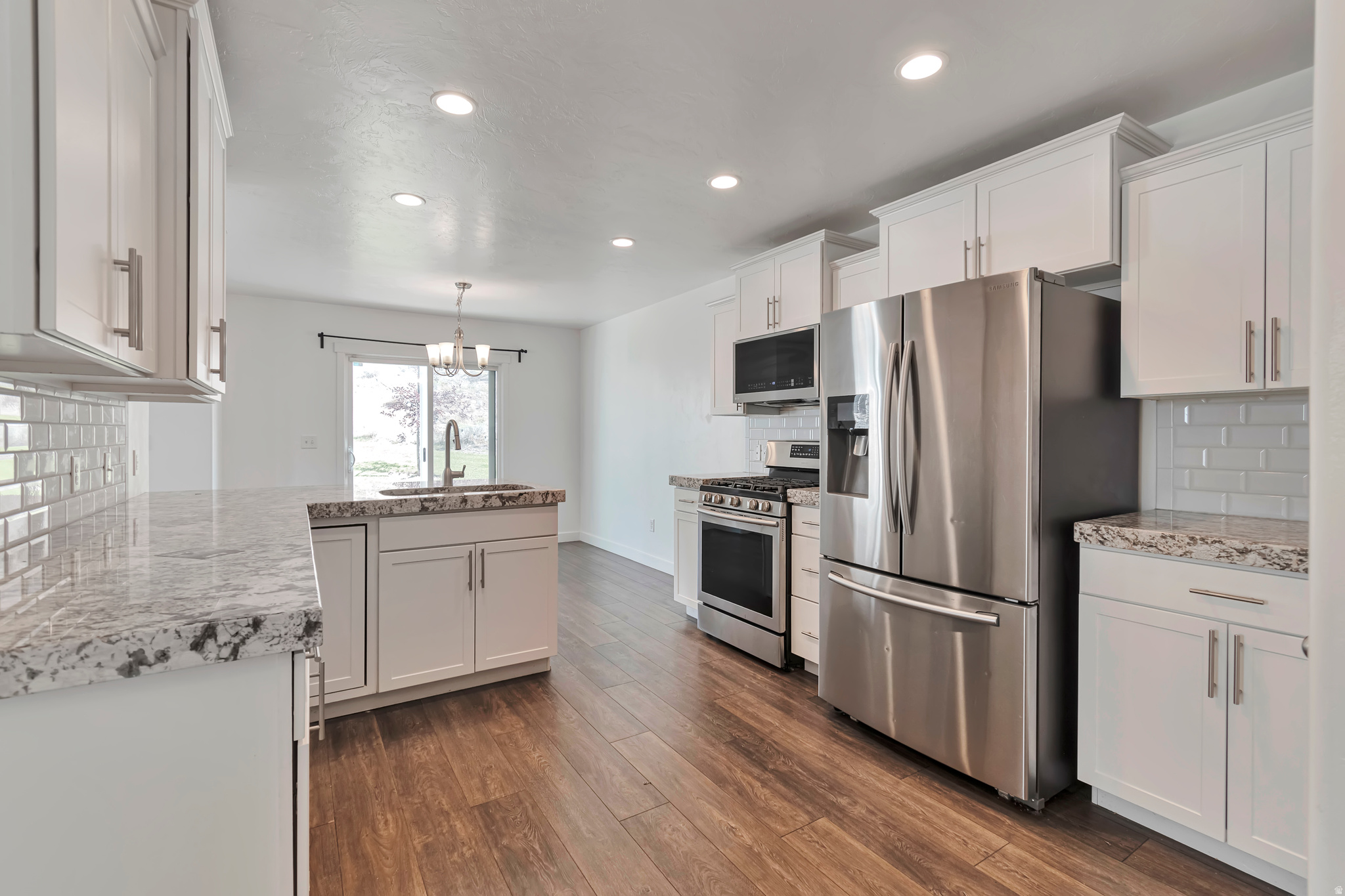 INDEPENDENCE AT THE POINT - Residential