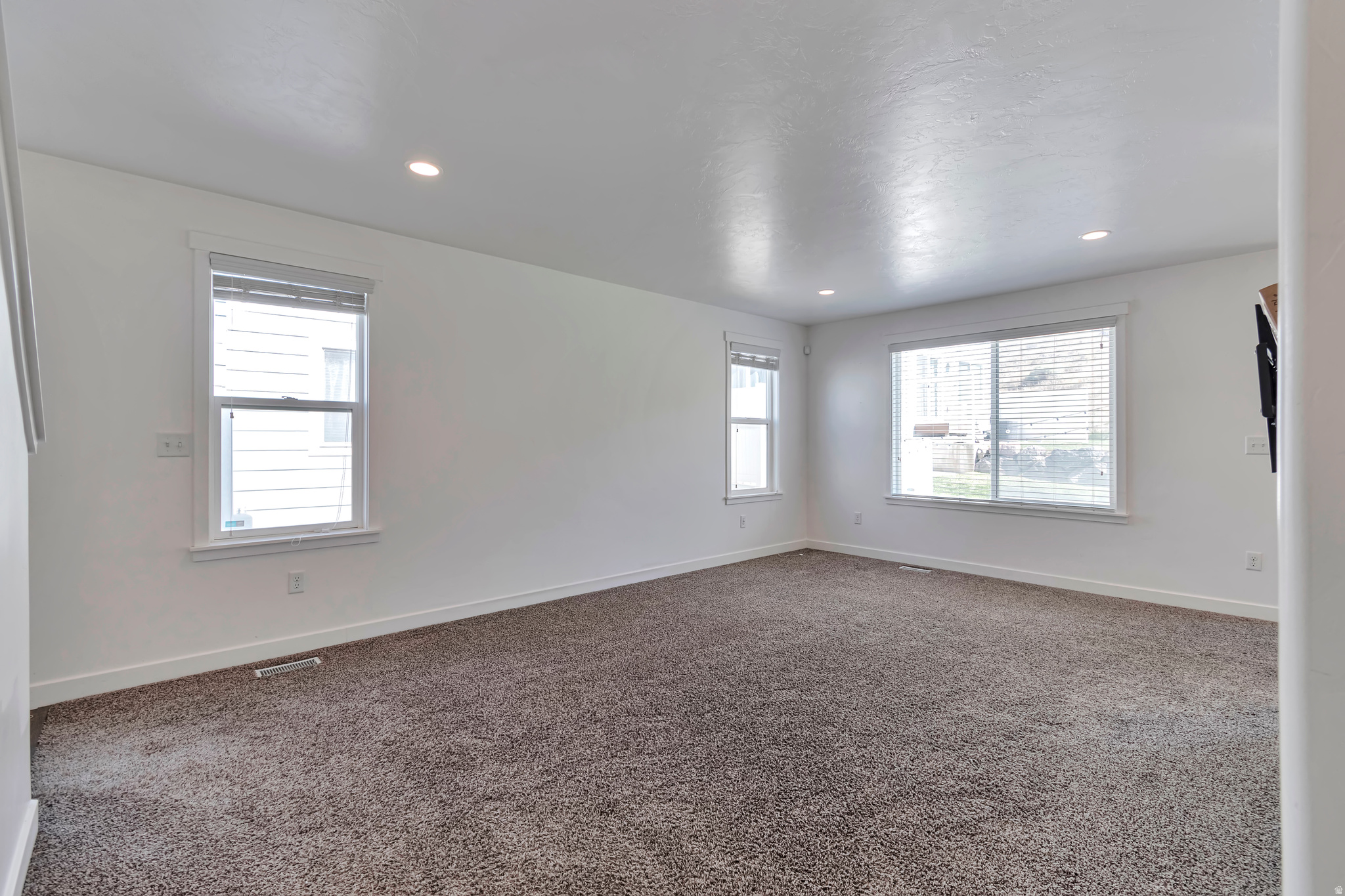 INDEPENDENCE AT THE POINT - Residential