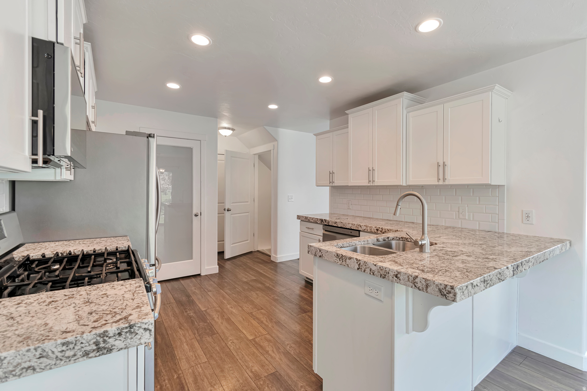 INDEPENDENCE AT THE POINT - Residential