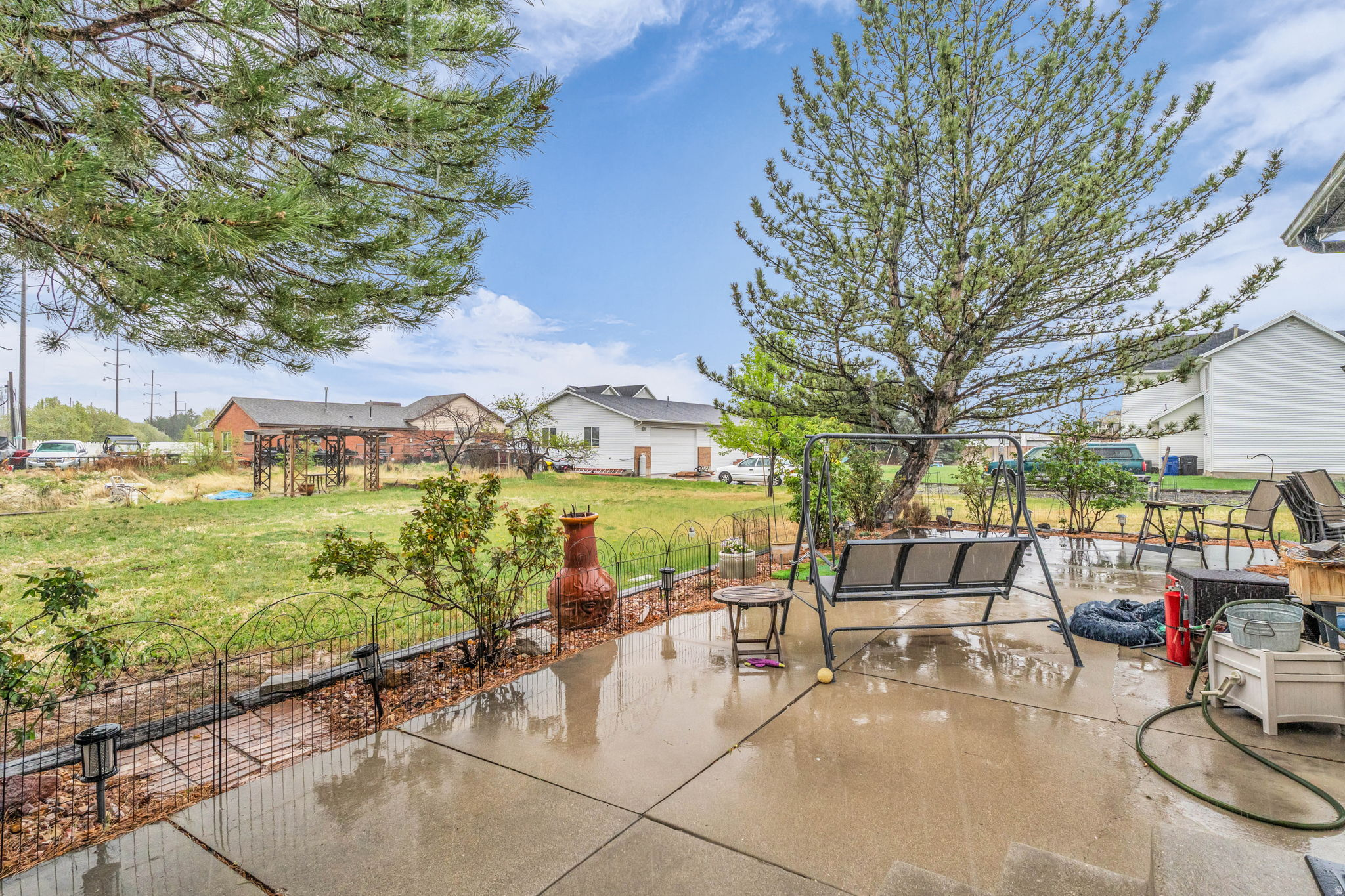 TOWNE COUNTRY LIVING - Residential