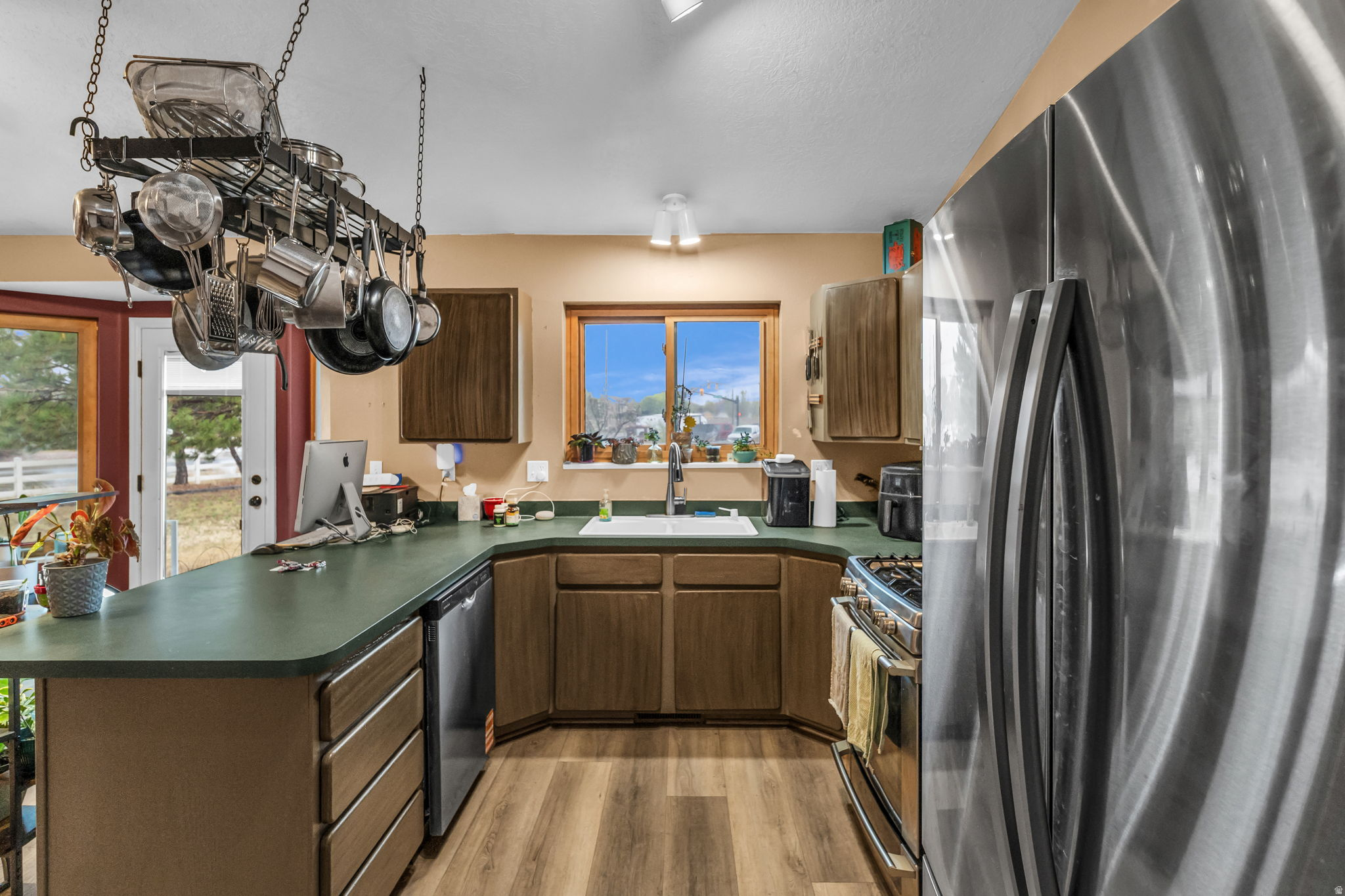 TOWNE COUNTRY LIVING - Residential