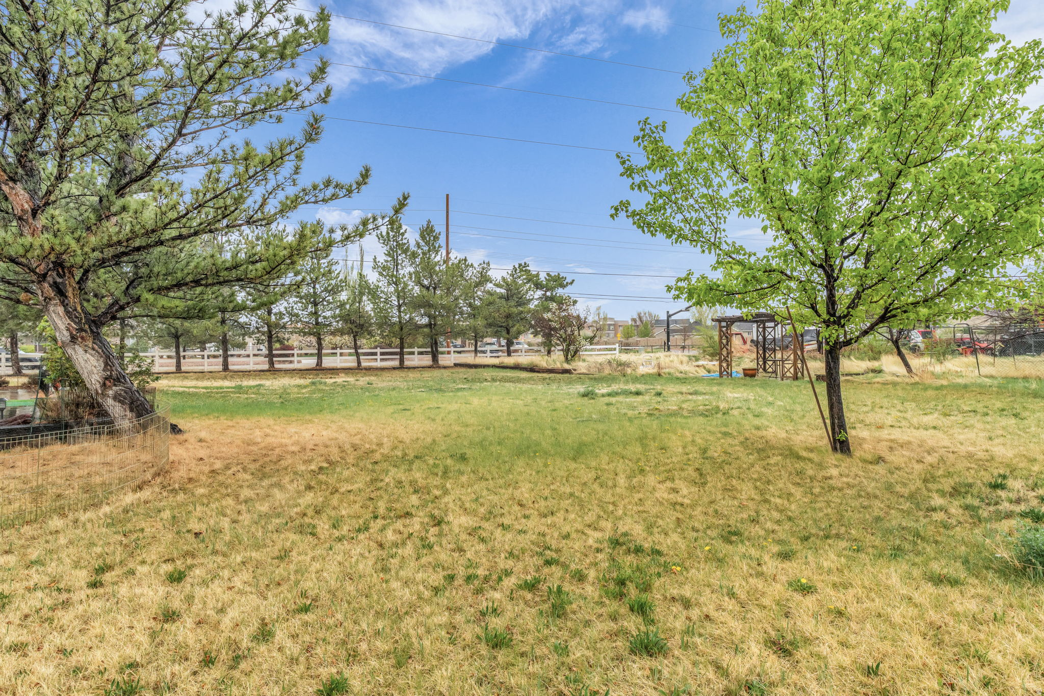 TOWNE COUNTRY LIVING - Residential