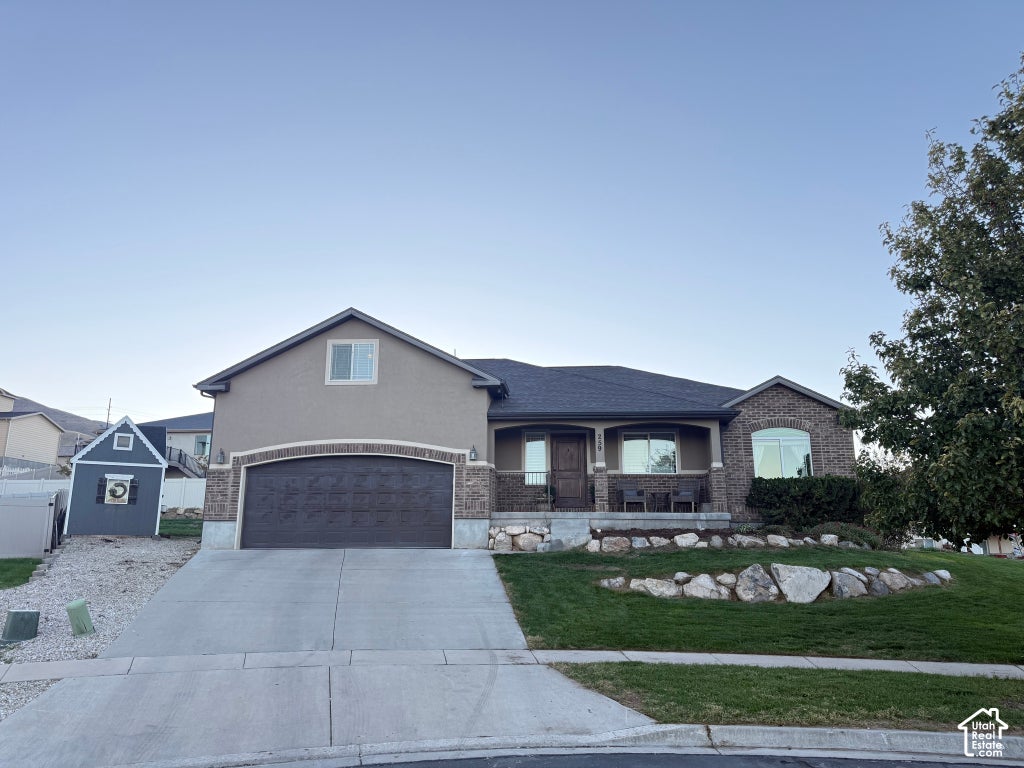 Photo of 259 W COLUMBINE CIR, Saratoga Springs, UT 84045 (MLS # 2191873)