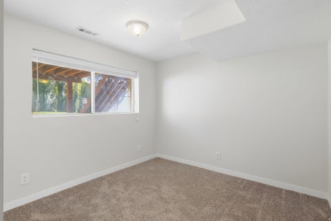 Tiny photo for 618 E 315 S, Layton, UT 84041 (MLS # 2185991)